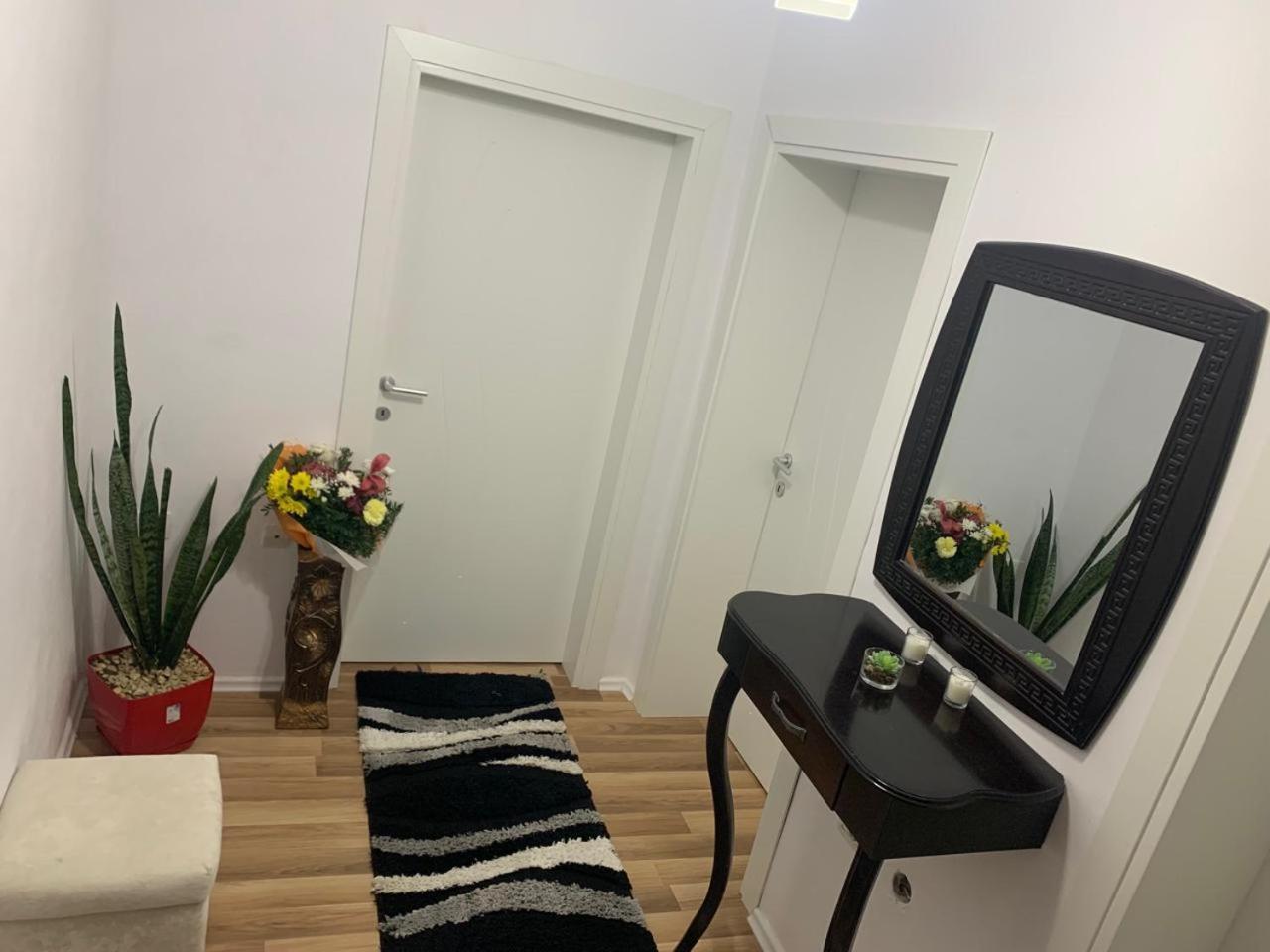 Flat In Berat'S Center 아파트 외부 사진