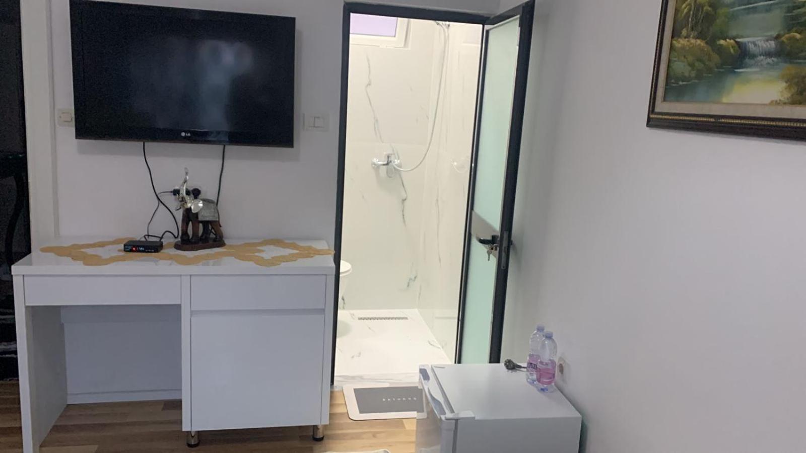 Flat In Berat'S Center 아파트 외부 사진