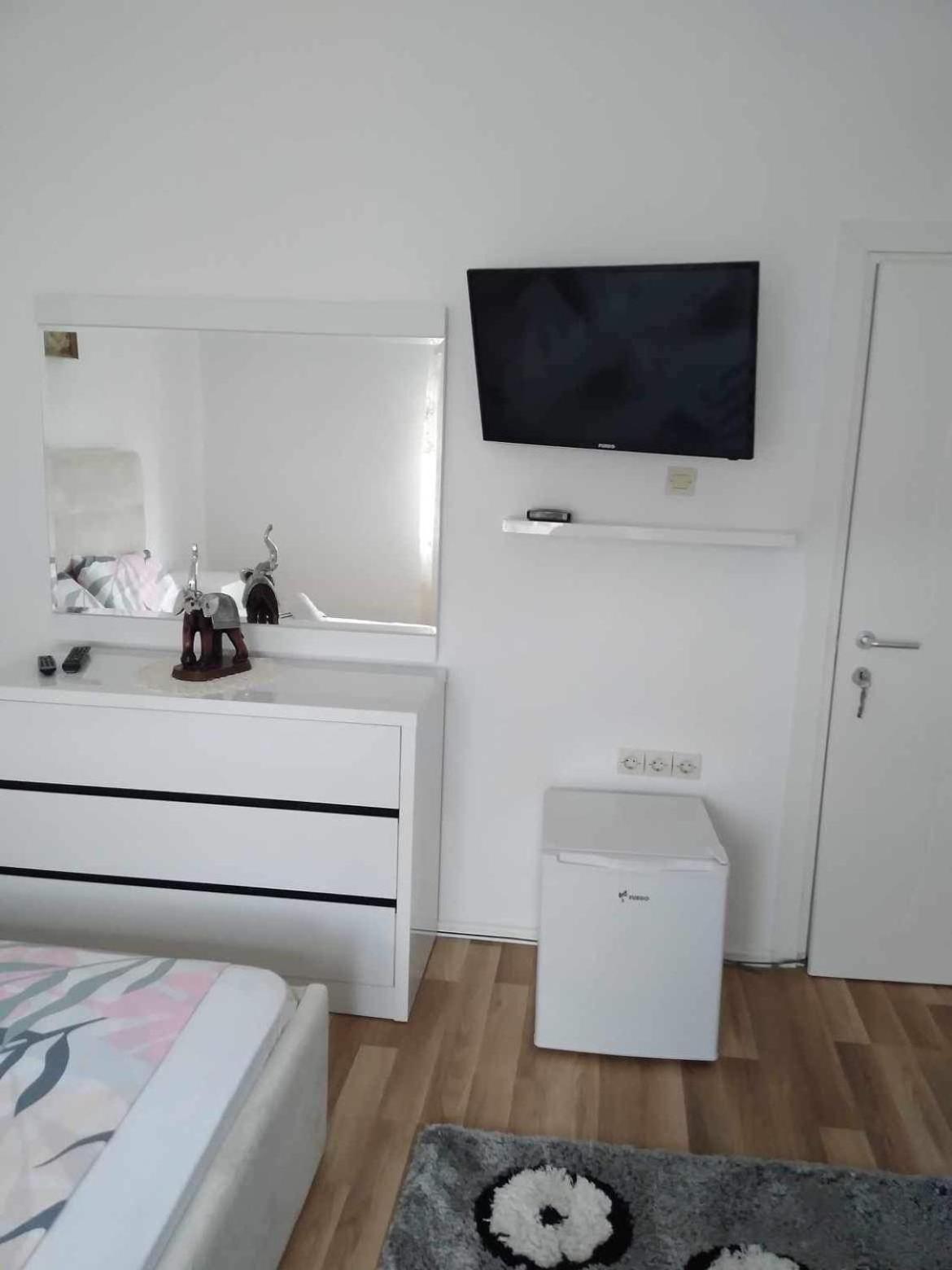 Flat In Berat'S Center 아파트 외부 사진