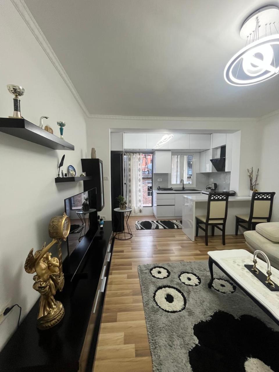 Flat In Berat'S Center 아파트 외부 사진