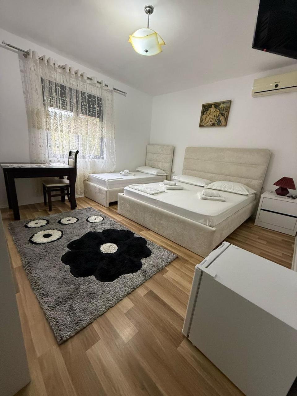 Flat In Berat'S Center 아파트 외부 사진