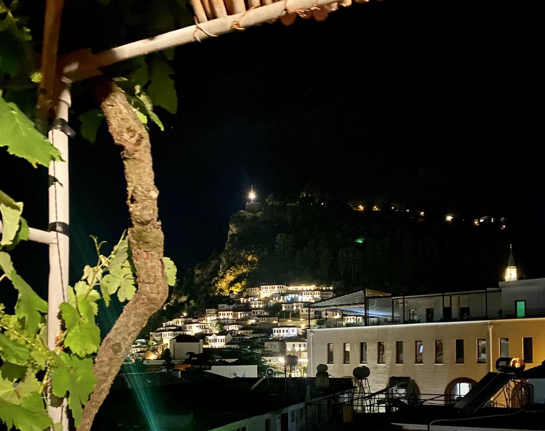 Flat In Berat'S Center 아파트 외부 사진